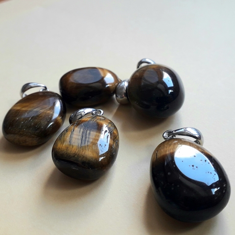 Tiger's eye pendant